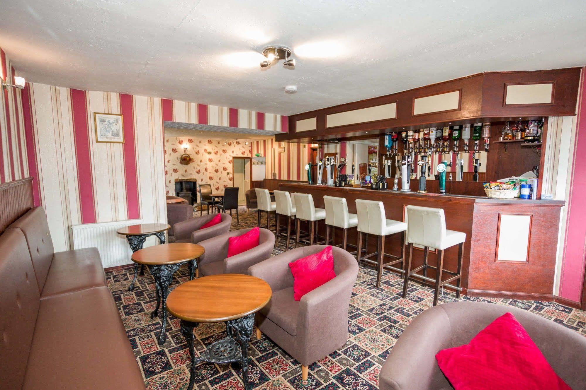 The White Swan Inn Lowick  Ngoại thất bức ảnh